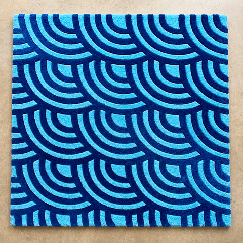 Nami-Do Rug - Hand-tufted modern rug in blue, cream, and peach - ThePieCraft